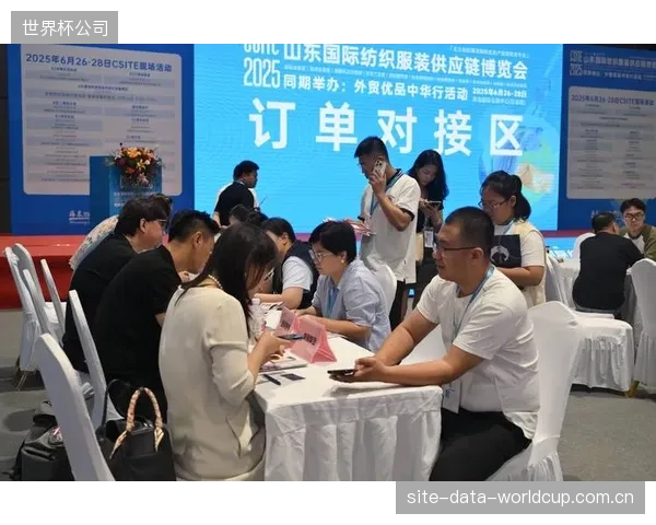 会展主办方正在从“空间提供商”转变为“全年无休的供应链服务商”，展会本身只是服务的引爆点